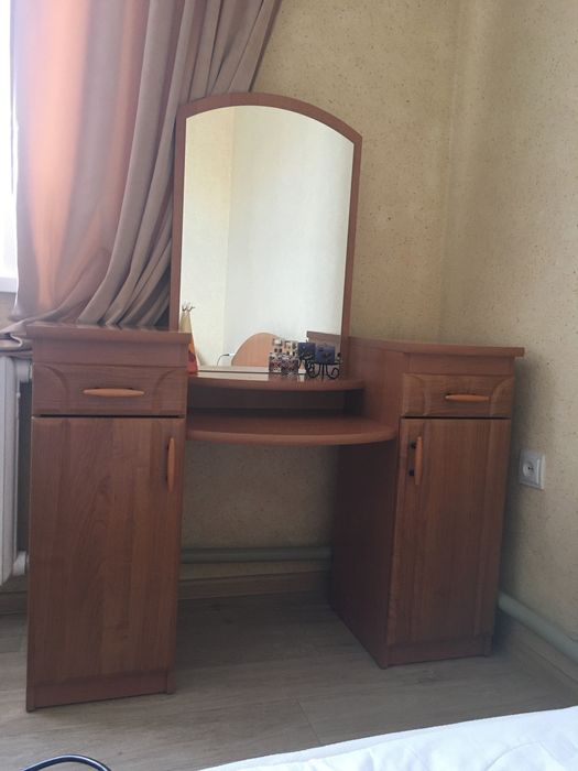 Дамский столик. Пр-во Беларусь.