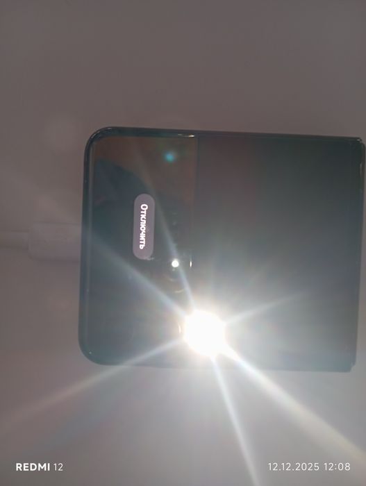 Продам samsung Flip 3