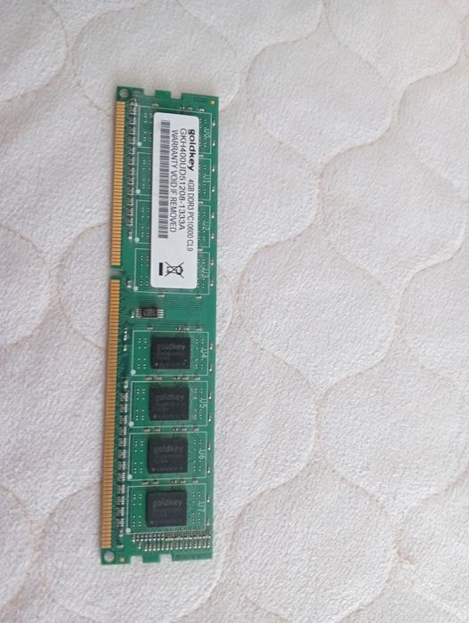 Плашка ДДР 3 4 Гб