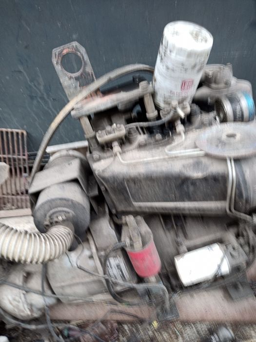 Motoare tractoare și alte piese