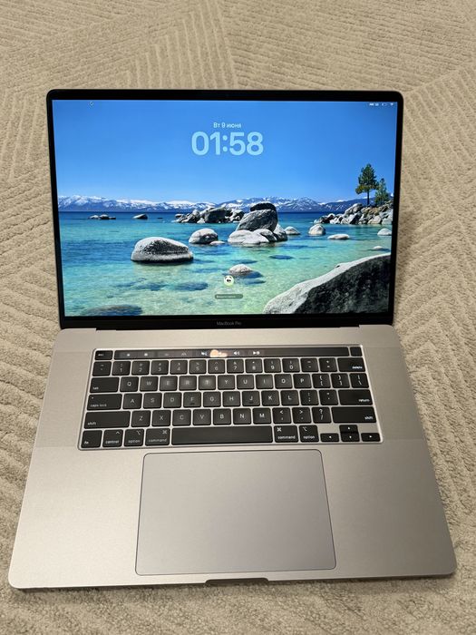 MacBook Pro 16 i7/16gb/512gb