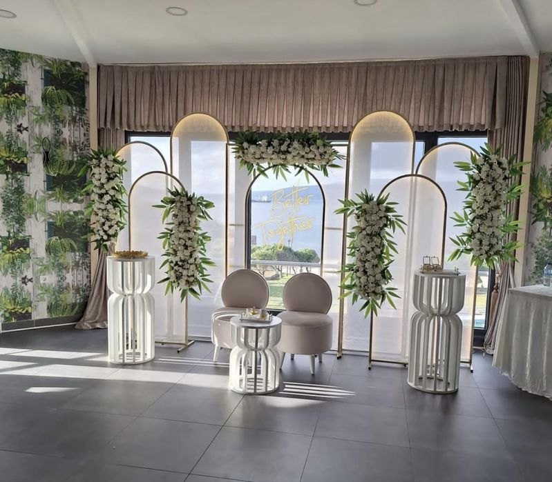 Комплект арки с плат и осветление за декорация на тържества