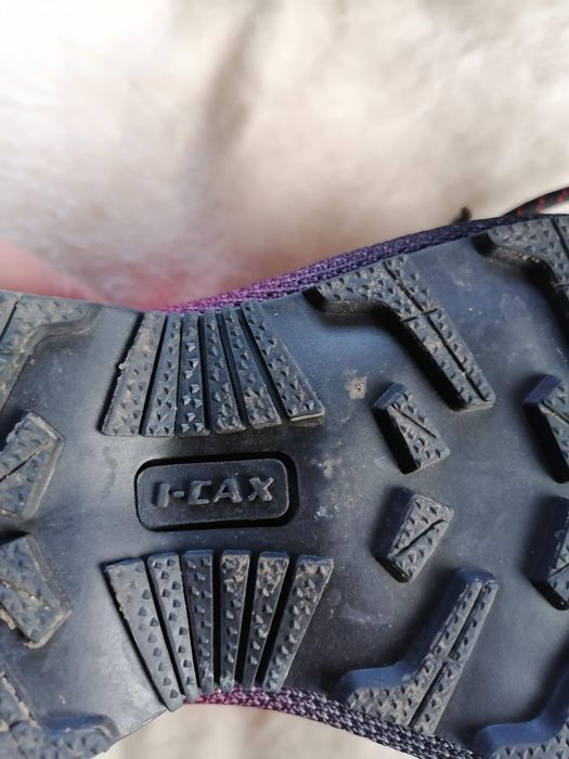 Спортни/туристически обувки - 39