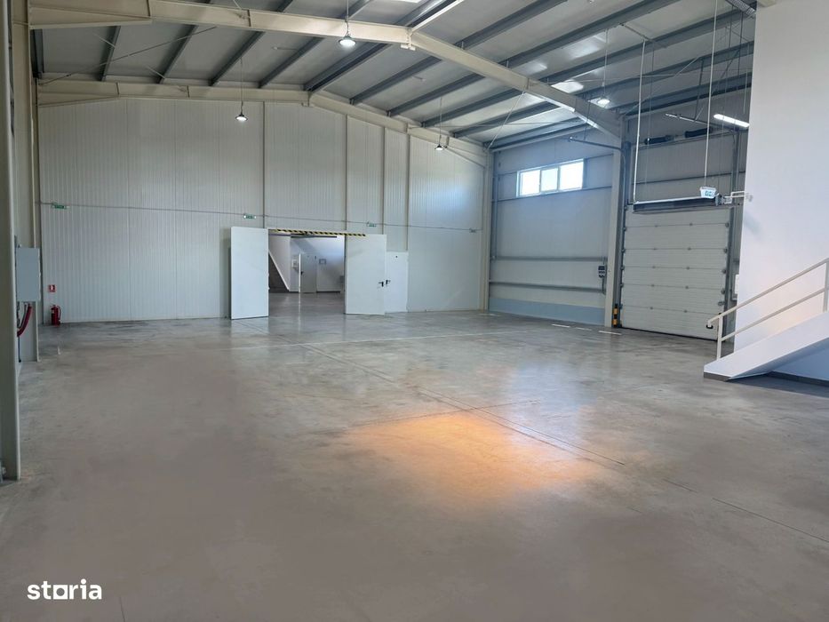 Inchiriez hala/depozit Craiova 300mp zona Ford
