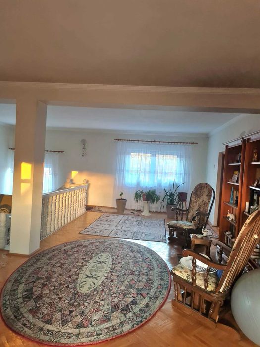 Imobil la 4 km de Rm Valcea in Budesti -Linia