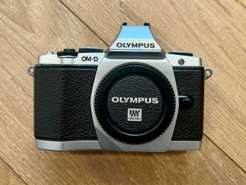Дигитален фотоапарат Olympus OM-D E-M5