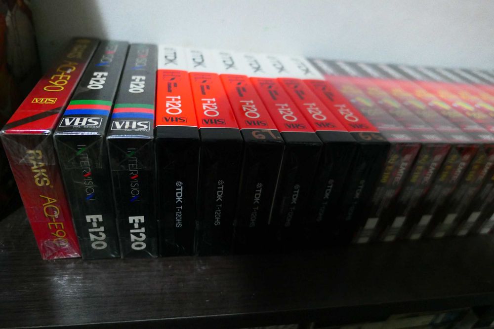 Casete Video VHS RAKS E90 Intervision E-120 TDK T-120 EMTEC E-180