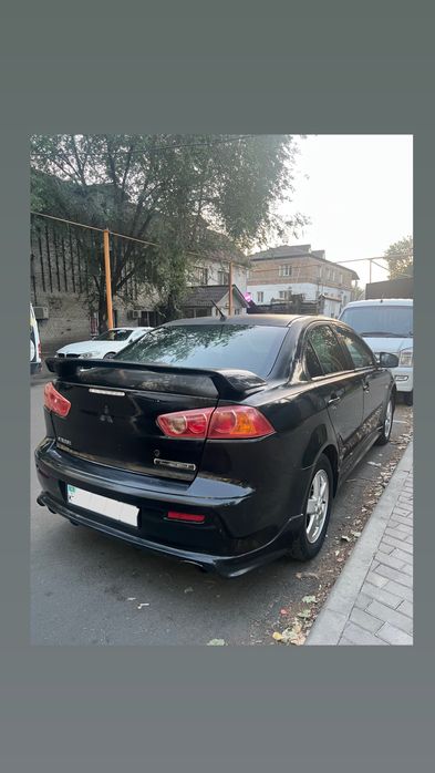 Mitsubishi Lancer 10 (2008год) 2 литра вариатор