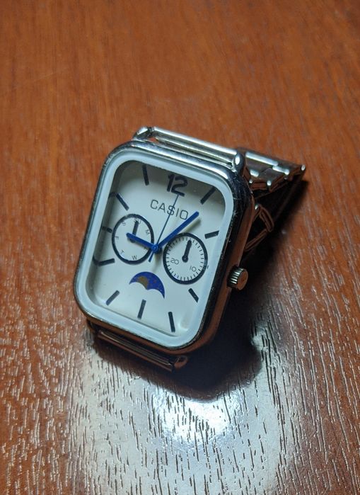 Часы наручные CASIO