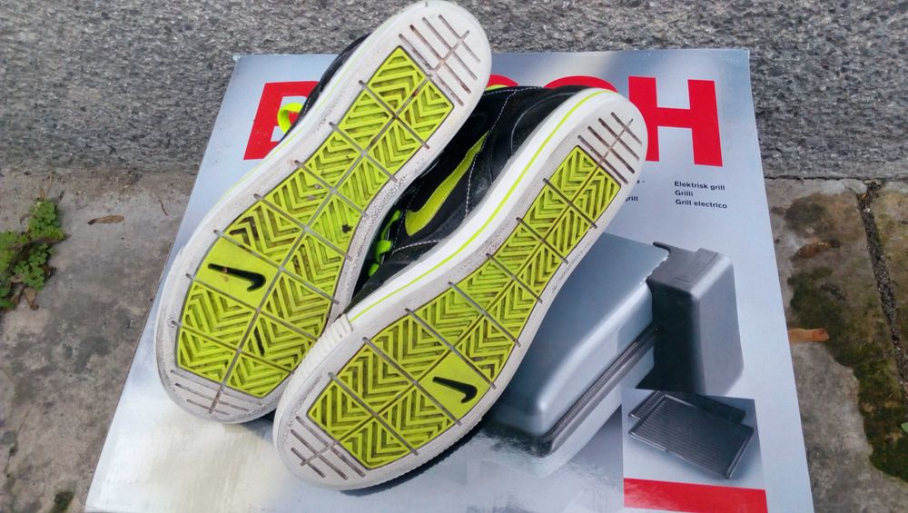 ''Nike Possession Justified''оригинални маратонки 40 номер