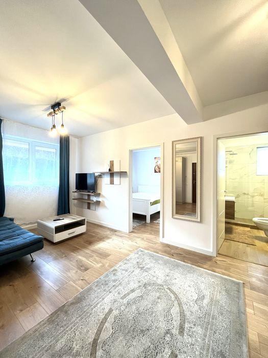 Apartament luminos/ 40 mp/2 camere mobilat si utilat complet + parcare