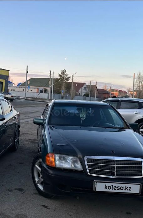 Мерседес с 180  продается 202 кузов