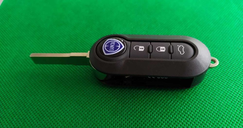 Кутия кутийка за ключ / дистанционно за Фиат Fiat Ducato Doblo 500