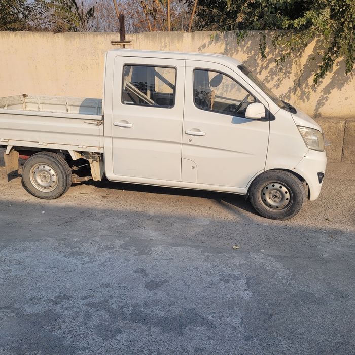 Changan dubil kabina sotiladi