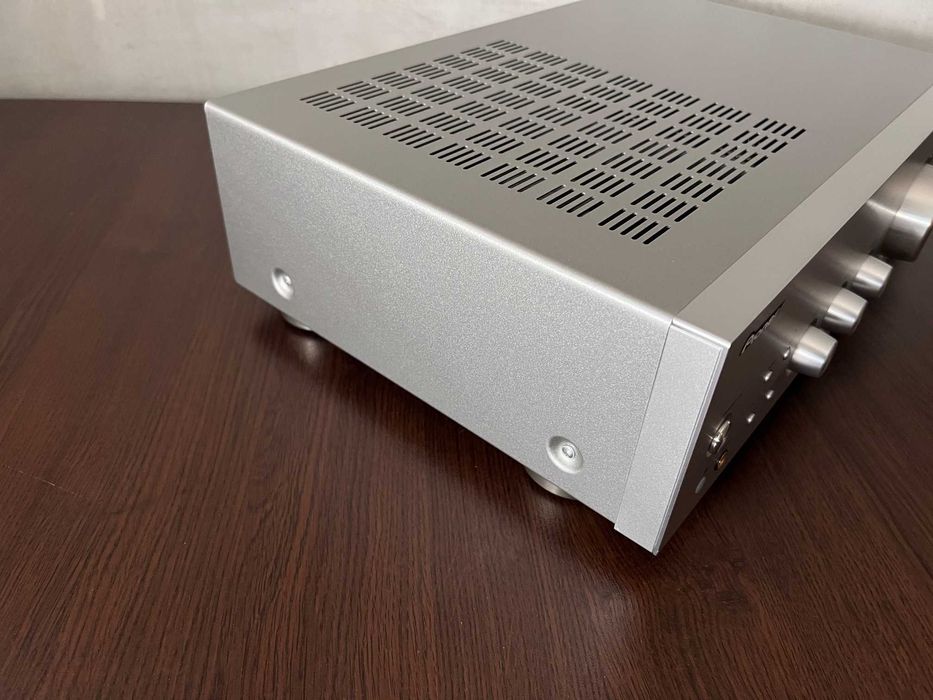 Интегриран усилвател PIONEER A-40AE