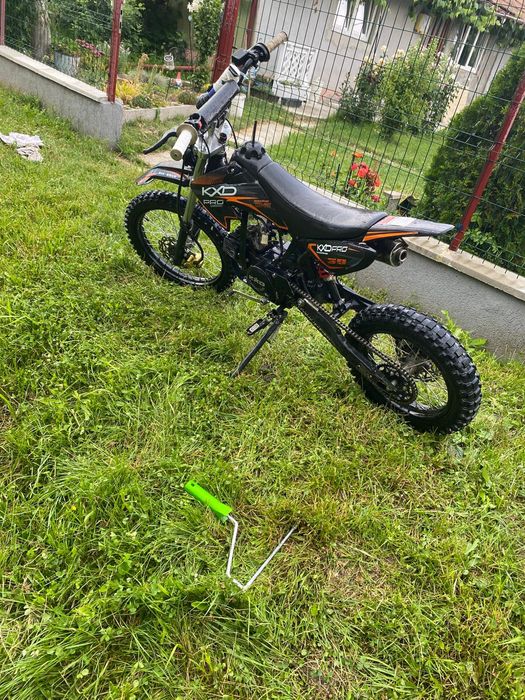 Vând  2 cross de 125