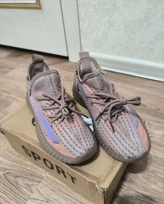 Кроссовки и кеды весенний летний