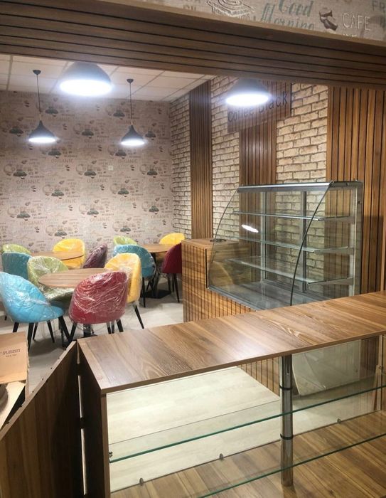 Мебель и техника для кофейни или кафе