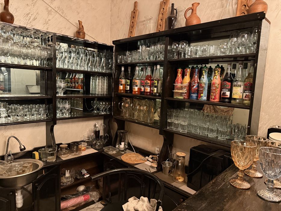 Барная стойка и стенка барная