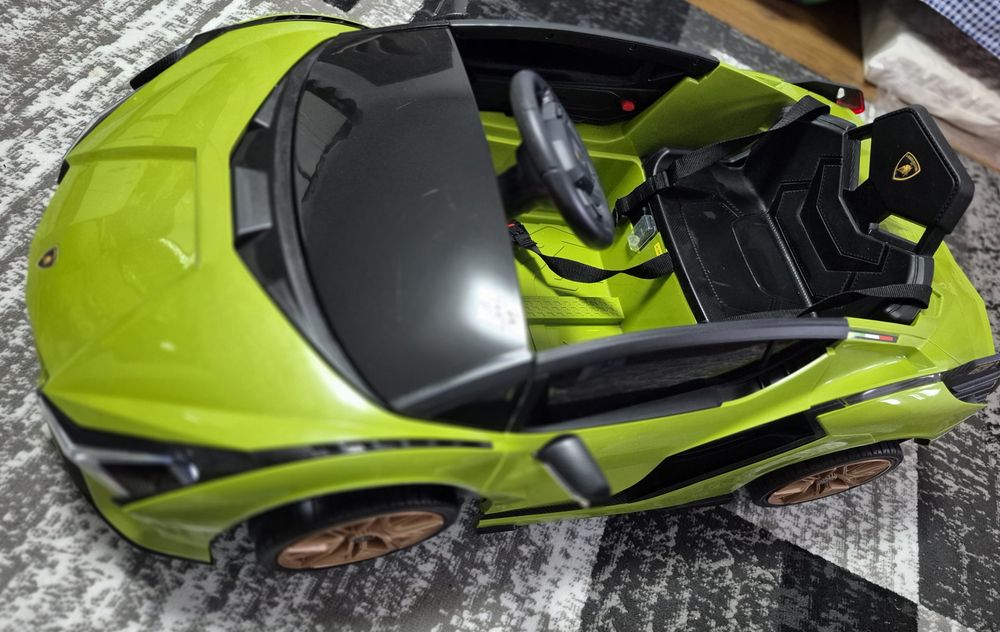 Mașinuța electrica copii