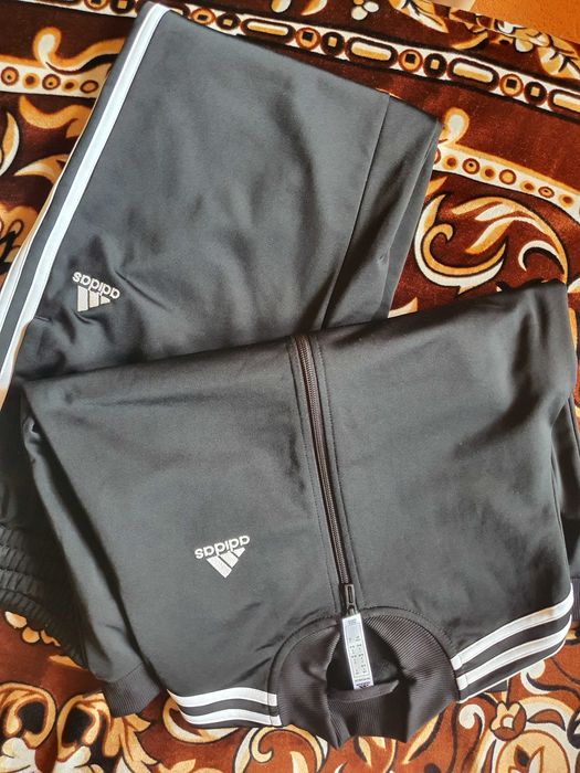 Trening Adidas dama negru, nou S (M)