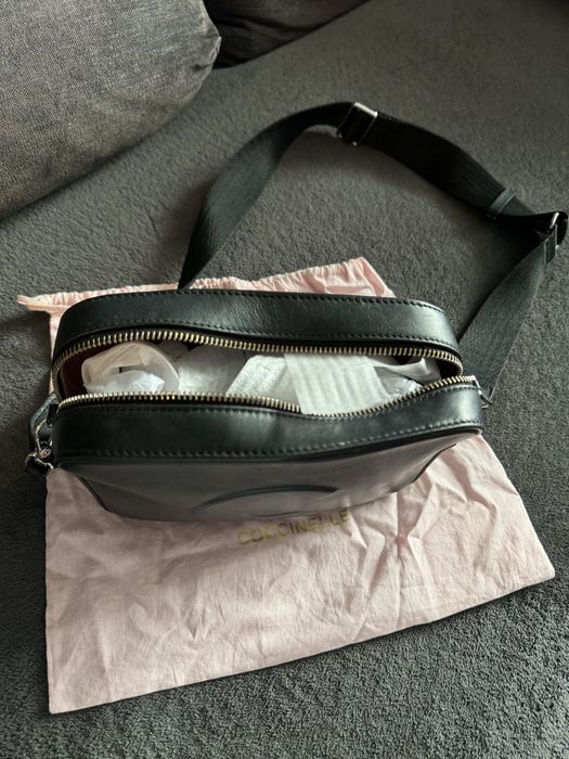 Coccinelle чанта черна кожена