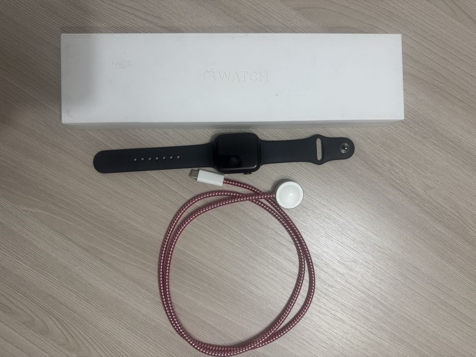 Apple Watch 7,  45мм