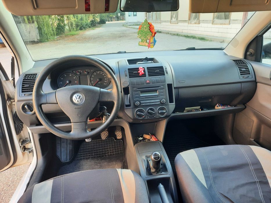 VOLKSWAGEN Polo 2008 — imagine 3