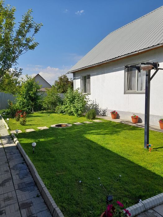 Продажа 2 дома на одном участке