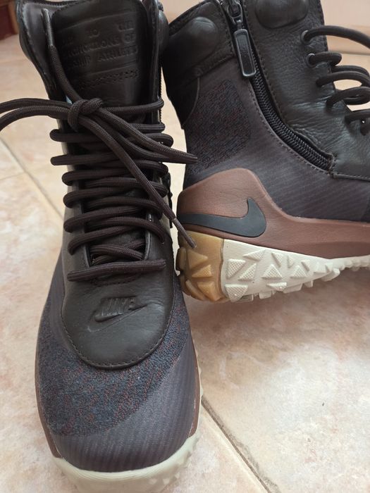 Боти Nike водоустойчиви