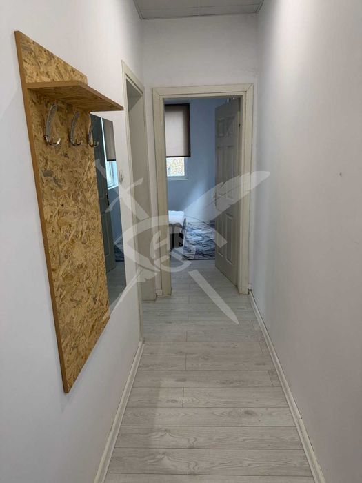 Дава се под наем Тристаен апартамент в Пловдив, Център - 55 кв.м за 548.25 € - Снимка #2