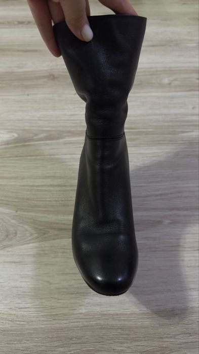 Продам  сапоги на осень