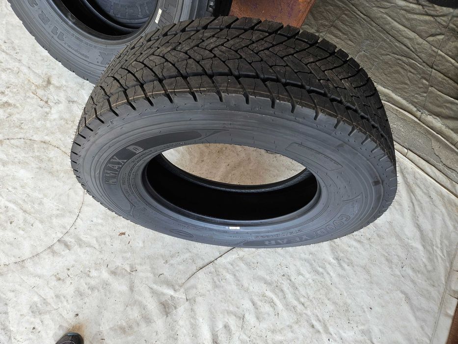 1 Нова гума 275/70R22.5 Goodyear KMax D 148/145M Germany 270eвро С ДДС