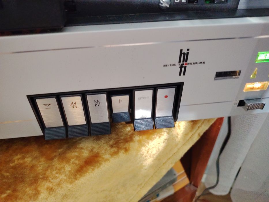 Магнетофон  Philips 4500