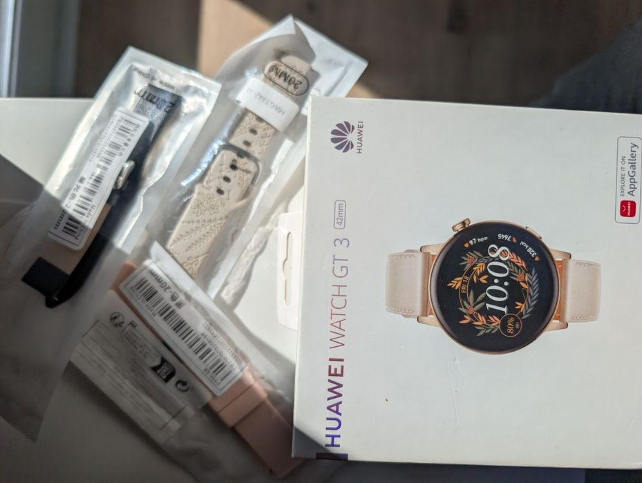 Huawei GT3 42mm la cutie  + 3 curele