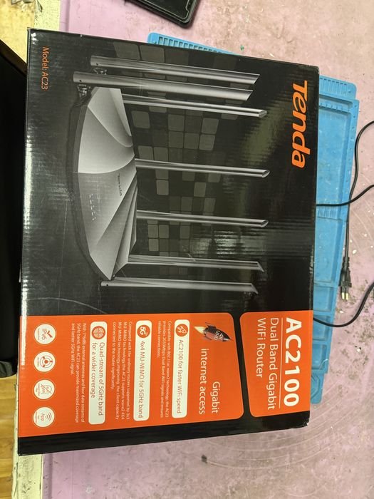 Роутер Tenda AC2100