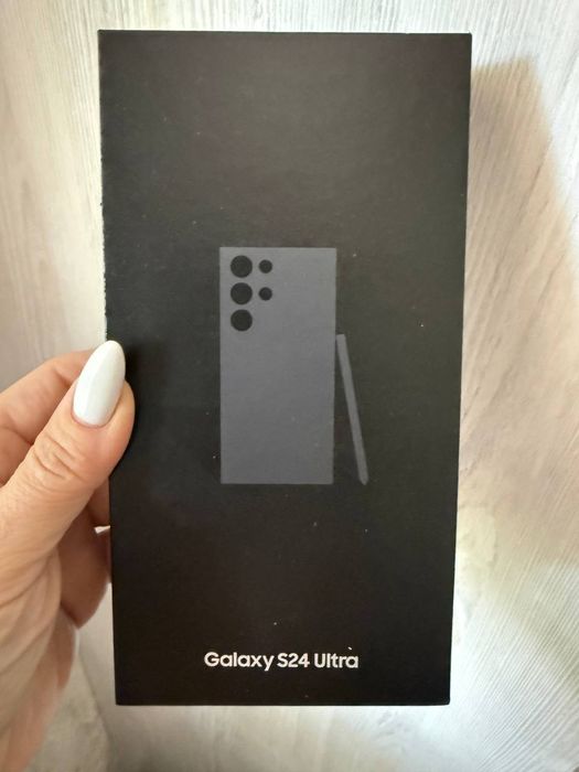 Телефон Samsung Galaxy S24 ultra