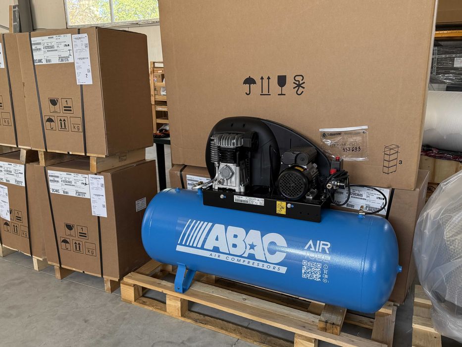 Италиански бутален компресор ABAC - EXT A29B 200 CM3