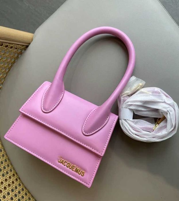 Geanta Jacquemus Le Chiquito din Piele Naturala