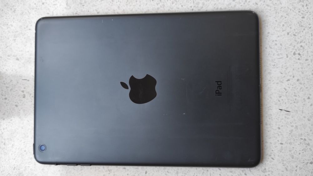 Айпад мод 1432 экран 7.9 (102×768)