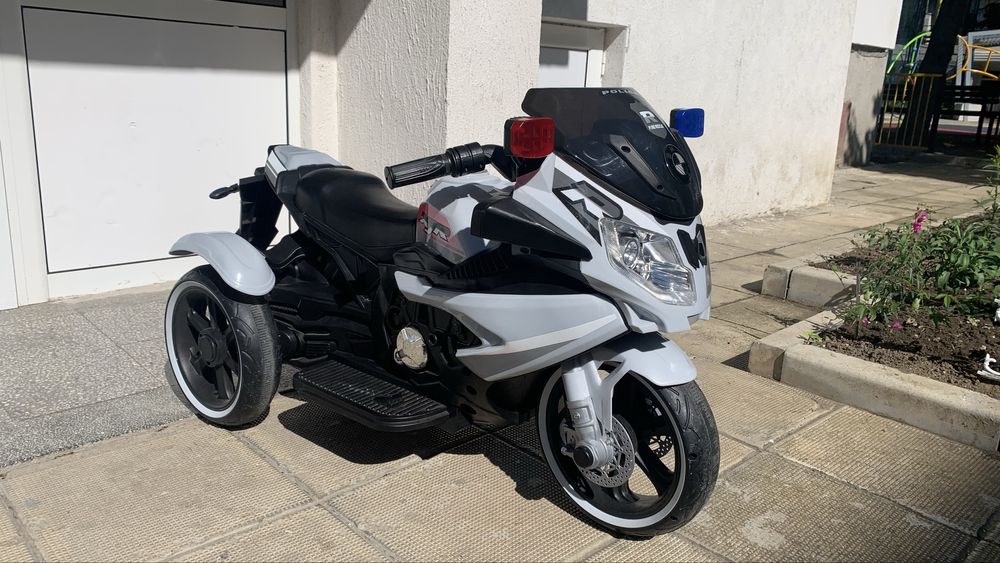 Акумулаторен мотор