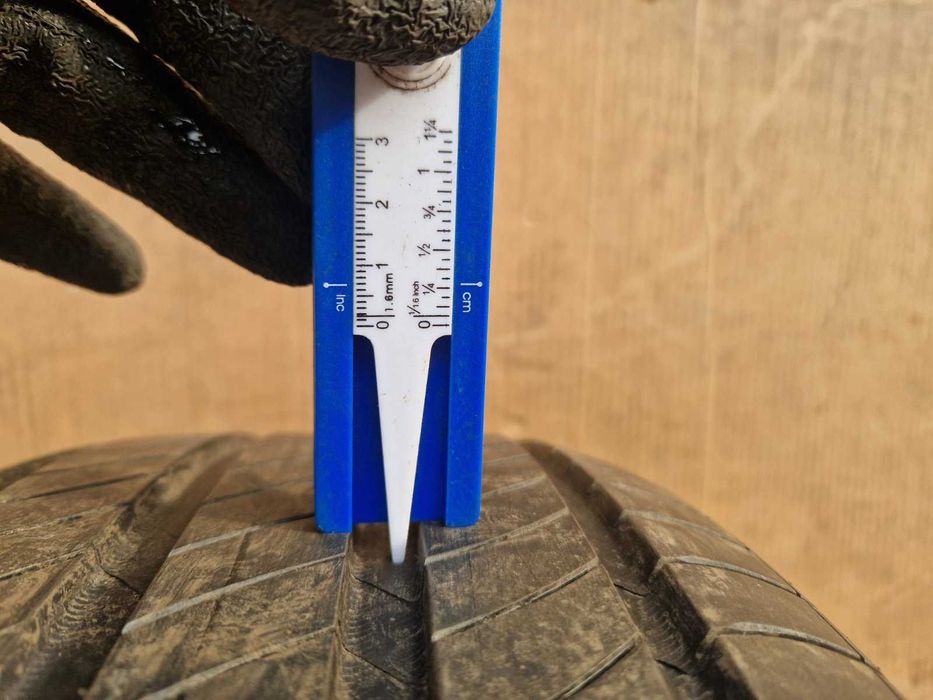 2 Michelin R18 225/40 Летни гуми  DOT2225