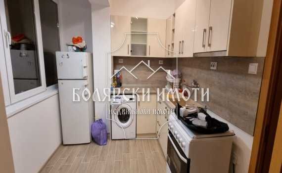 Продава се Четиристаен апартамент в Велико Търново, Център - 134 кв.м за 1232 €/кв.м - Снимка #2