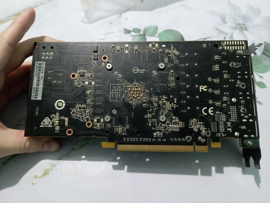 Продам видеокарту