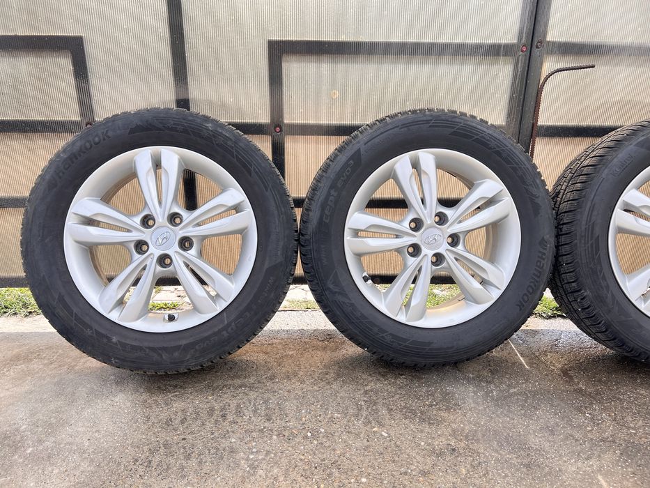 Jante aliaj 5x114,3 R17 Hyundai cu anvelope 225/60 M+S