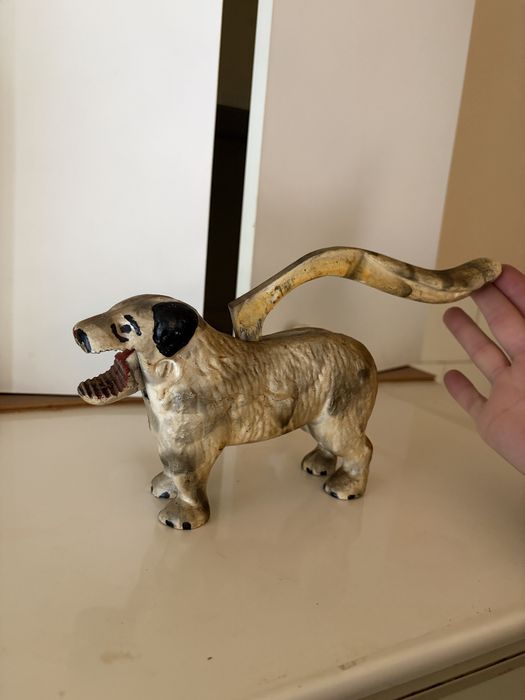 Spargator de nuci