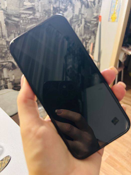 Продам iPhone 15