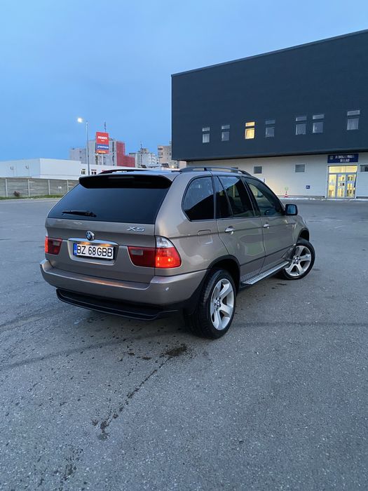 BMW X5 E53.