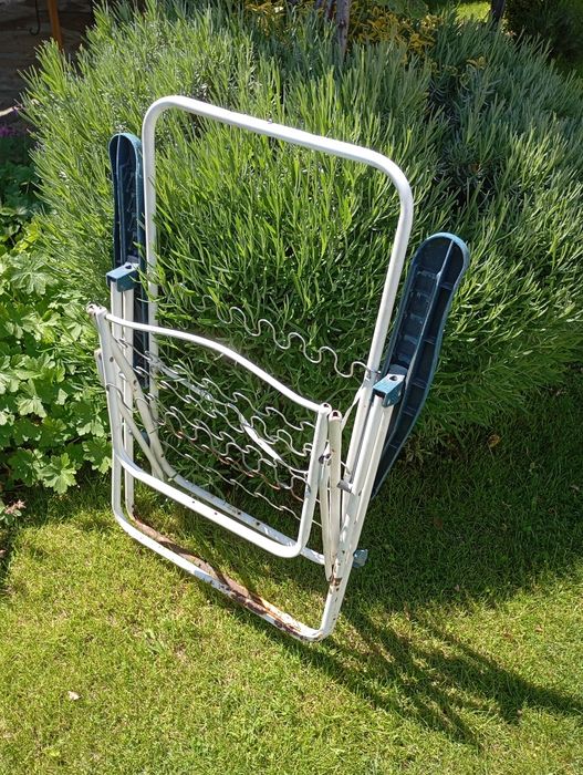 Продавам шезлонги