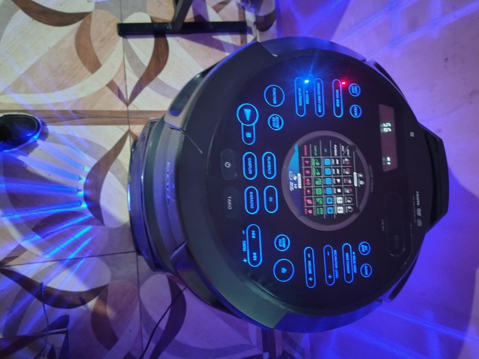 Vând boxă Sony mega bass
